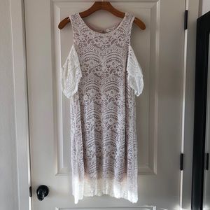Francesca’s Closet Cold-Shoulder Lace Dress
